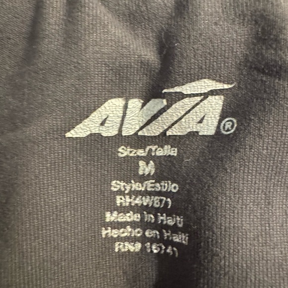 Avis short athletic shorts in gray size medium - Picture 3 of 3